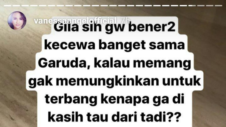 Disoal Vanessa Angel, Garuda Delay karena Masalah Teknis Disoal Vanessa Angel, Garuda Delay karena Masalah Teknis