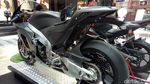 Motor Marquez-Pedrosa Versi Jalanan Pamer Otot di Mal