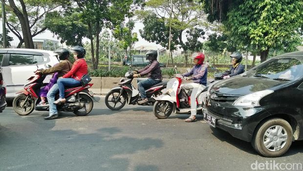  Lokasi tewasnya guru SD Suharso di Jl Daan Mogot, Sabtu (5/8/2017)