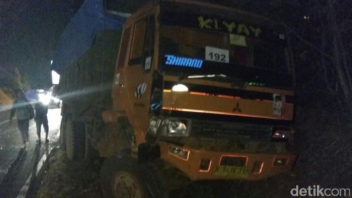 Empat Kendaraan Tabrakan Beruntun di Jalur Kuningan-Cirebon