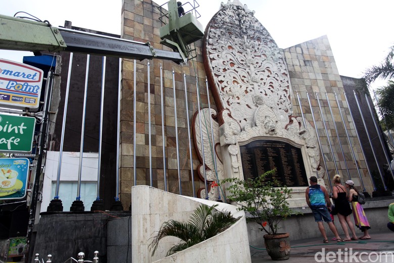 Lahan Bekas Sari Club TKP Bom Bali Akan Dijadikan Restoran 5 Lantai Lahan Bekas Sari Club TKP Bom Bali Akan Dijadikan Restoran 5 Lantai