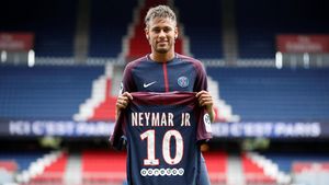 Neymar Lampaui Zidane, Rekor Transfernya Kini Paling Awet