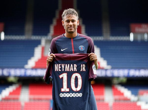 Neymar Lampaui Zidane, Rekor Transfernya Kini Paling Awet
