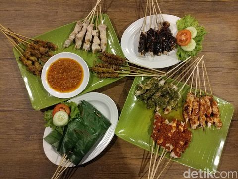 Hari Ini ke Cirebon? Di Sini Bisa Jajan Aneka Sate Taichan!