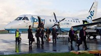 Penerbangan ke sana bisa dengan beberapa maskapai seperti British Airways, Flybe, atau Loganair, dengan menggunakan pesawat perintis (Highlands and Islands Airports Limited/Facebook)