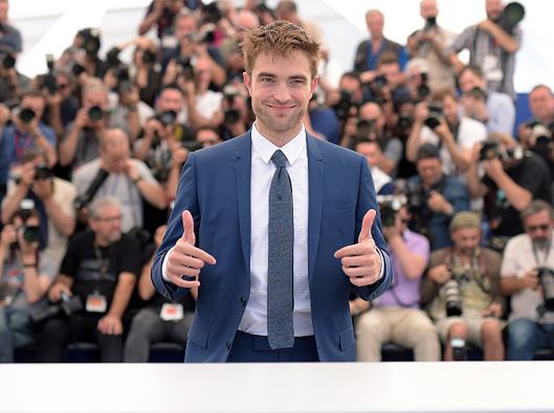 Robert Pattinson Pacaran dengan Emma Watson? Robert Pattinson Pacaran dengan Emma Watson?