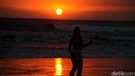 Menikmati Pesona Sunset di Pantai Kuta