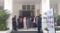 Ratusan Orang Antre Lihat Lukisan Langka Istana Negara