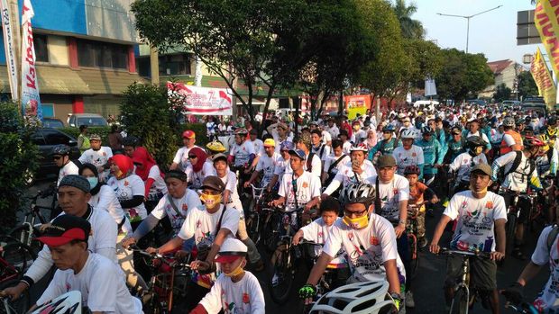 Menpora Ramaikan Gowes Pesona Nusantara di Pondok Pinang