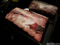 Ini Bedanya 'Wet Aging' dan 'Dry Aging' yang Bikin Steak Lebih Empuk 