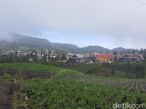 Terletak di Kaki Semeru, Begini Indahnya Desa Ranupani