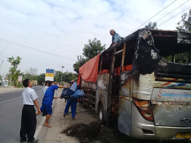 Bus Sugeng Rahayu Terbakar di Madiun Berikut Pengakuan Sopir