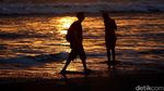 Menikmati Pesona Sunset di Pantai Kuta