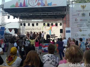 Krakatau Reunion Meriahkan Festival Indonesia ke-2 di Moskow