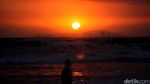 Menikmati Pesona Sunset di Pantai Kuta