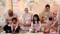 Idrus Marham bersama sanak keluarganya.