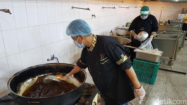 Wakil Ketua KPHI Mengecek Perusahaan Katering