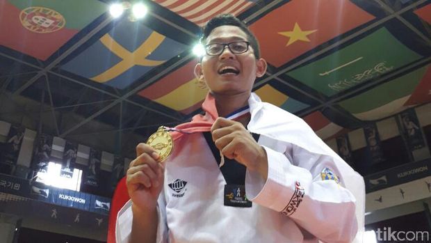 Mahasiswa UAJY Raih Medali Emas Kompetisi Taekwondo di Korsel