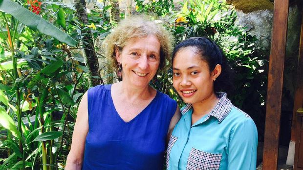 Bantu Sekolah, Menaker Prancis Tanya Cita-cita Anak Buruh di Bali