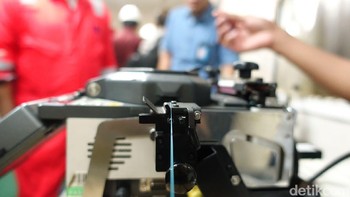 Serat optik terbuat dari serat kaca. Foto: Agus Tri Haryanto/detikINET