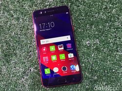 Ada Messi dan Suarez di Oppo F3 Berlapis Emas 18 Karat