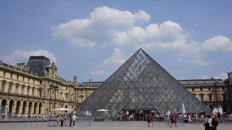 Museum Louvre di Paris (Ahmad Toriq/detikTravel) Museum Louvre di Paris (Ahmad Toriq/detikTravel)