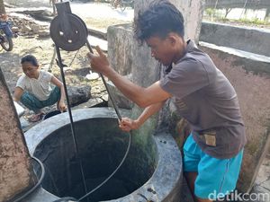 Sumur Warga Kreyo Cirebon Mulai Alami Kekeringan