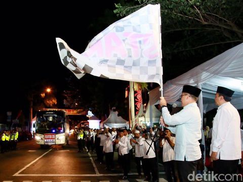 Bupati Anas melepas 1.271 calon jemaah haji Banyuwangi/