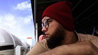 Begitu tekad untuk resign telah bulat, Zulkiram disarankan untuk menunggu sampai waktu dinasnya mencapai 10 tahun. Hal tersebut agar bisa mengambil pensiun dini dan tak dipecat. Foto: Instagram Muhammad Zulkiram (@joekhana_)