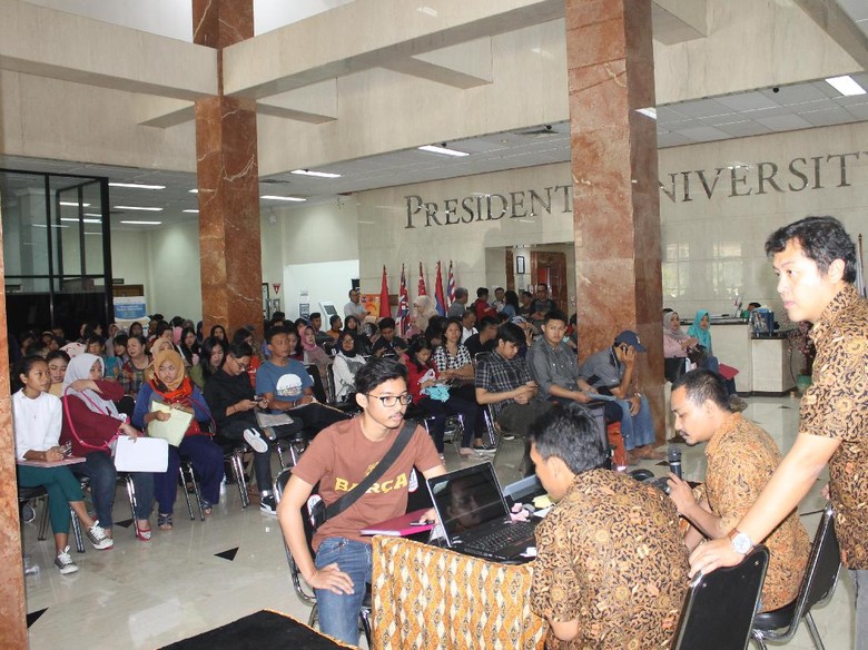 Kampus Ini Siapkan Beasiswa Rp 65 M Bagi Lulusan SMA/SMK Kampus Ini Siapkan Beasiswa Rp 65 M Bagi Lulusan SMA/SMK