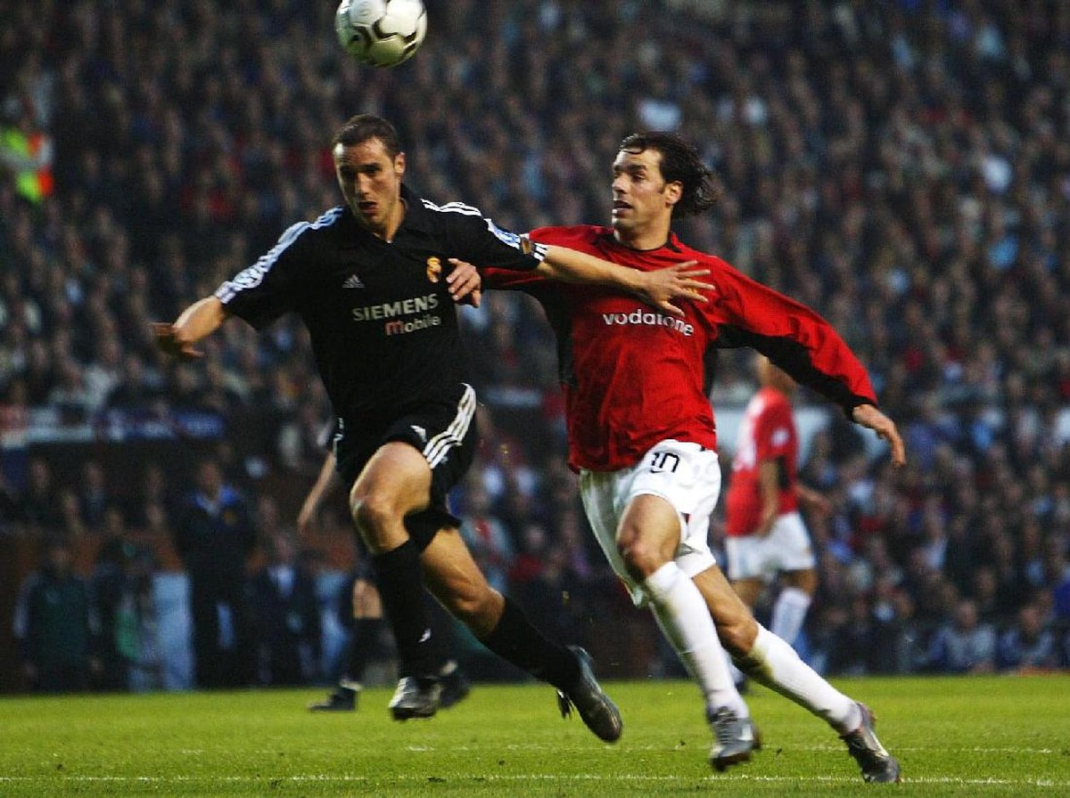 Ruud van Nistelrooy di laga Manchester United melawan Real Madrid (Foto: Getty Images)