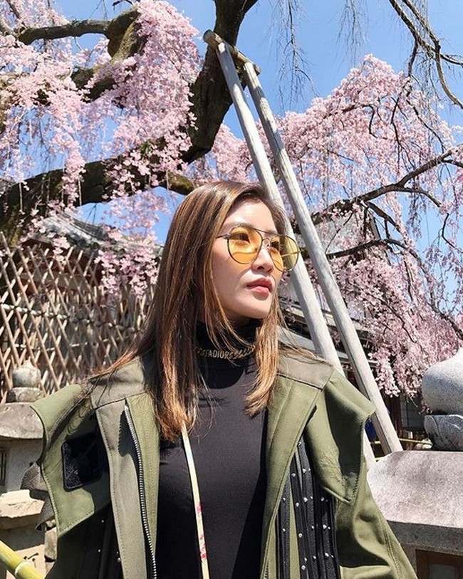 Chryseis Tan merupakan putri dari pengusaha Malaysia, Vincent Tan. Vincent termasuk satu dari 10 orang terkaya di Malaysia. Ayah Chryseis memiliki kekayaan mencapai 1,9 triliun Ringgit Malaysia. Foto: Dok. Instagram/chrystan_x