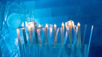 Beragam kreativitas pemahat dari belahan dunia dapat dinikmati di hotel ini (ICEHOTEL/Facebook)