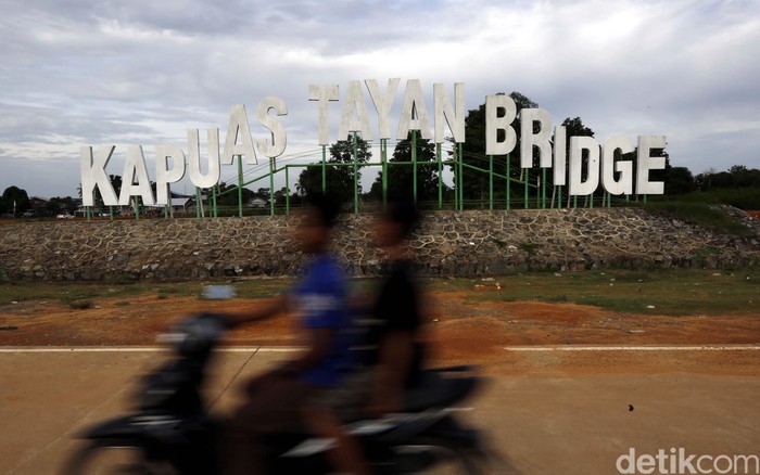 Jembatan Tayan yang terletak di Kabupaten Sanggau, Kalimantan Barat