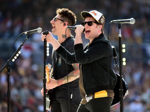 Fall Out Boy Kolaborasi dengan RM BTS Lewat Champion