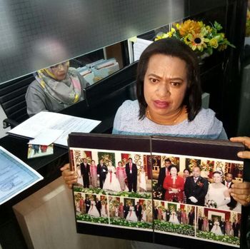 Laporkan Suami, Yunike Bawa Foto Nikah yang Dihadiri Megawati