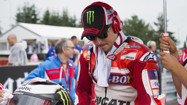 Lorenzo Merasa Punya Peluang Menang di Lintasan Basah Lorenzo Merasa Punya Peluang Menang di Lintasan Basah