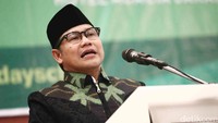 Ketua Umum PKB Muhaimin Iskandar mengatakan telah menemui Presiden Joko Widodo untuk menyampaikan aspirasi terkait penolakan atas kebijakan Menteri Pendidikan dan Kebudayaan Muhadjir Effendy tentang sekolah 8 jam selama Senin-Jumat. Muhaimin alias Cak Imin mengatakan Jokowi menerima aspirasinya.
