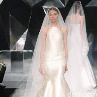 Koleksi terbaru Hian Tjen dengan mengusung tema A Fine Romance Bertempat di Ballroom Grand Hyatt hotel, Jakarta. [Foto: Mohammad Abduh/Wolipop]