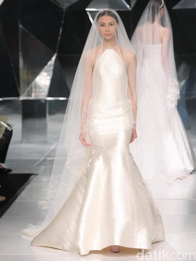 Koleksi terbaru Hian Tjen dengan mengusung tema A Fine Romance Bertempat di Ballroom Grand Hyatt hotel, Jakarta. [Foto: Mohammad Abduh/Wolipop]