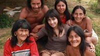 Hidup suku Huaorani sangat tergantung pada alam. Mereka minum dari sungai, berburu dan memetik buah-buahan serta dapat mengetahui makanan mana tempat dan jenis makanan yang berbahaya (Istimewa)