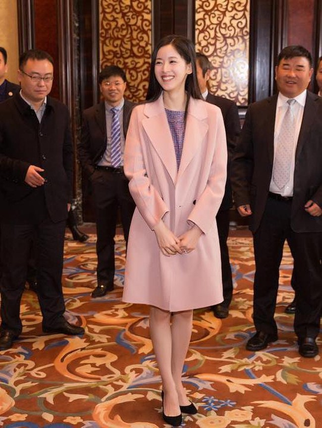 Ia pernah menjadi brand ambassador produk susu formula bayi. Kekayaannyapun melesat dan kemudia ia memutuskan untuk membeli saham perusahaan susu formula tersebut sebesar 17 persen. Foto: Dok. Instagram