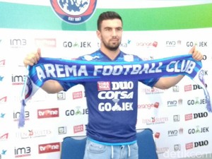 Arema Rekrut Pemain Turkmenistan Ahmet Atayew
