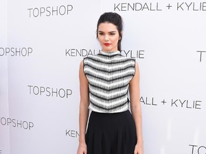 Kendall Jenner Merasa Bodoh Bintangi Iklan Pepsi Kontroversial