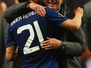 MU dan Mourinho Menantang Rekor Buruk