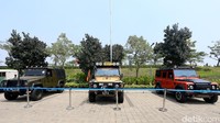 Mobil klasik Jaguar Land Rover dipamerkan di Nava Park, BSD, Tangerang.