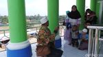 Foto: Masjid Kapal Bosok Serang yang Unik & Bikin Penasaran