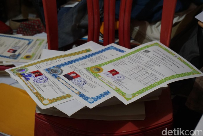Polisi Gerebek Rumah Percetakan Sertifikat Palsu di Tambora (Arief-detikcom)