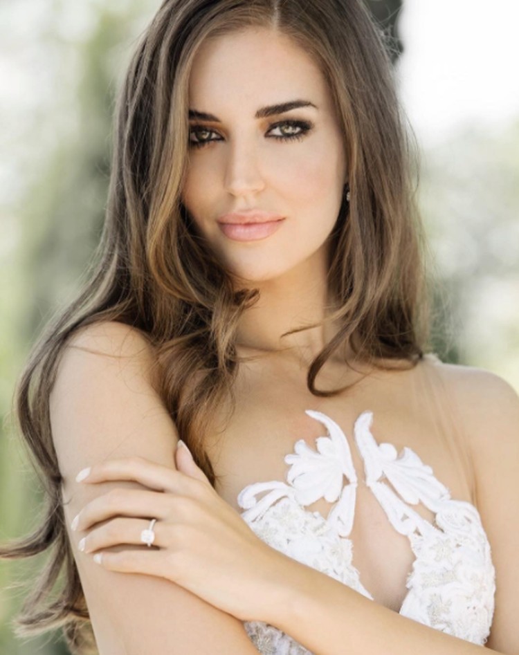 Clara Model Seksi Spanyol Yang Memukau Instagram