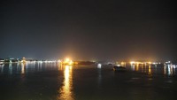 Namun pada sekitar pukul 16.00 WITA, Sabtu (26/11/2011), petaka terjadi pada bangunan megah itu. Jem‎batan Kukar ambruk dan menelan sekitar 20 korban jiwa juga ada yang luka serta hilang belasan lainnya (Masaul/detikTravel)